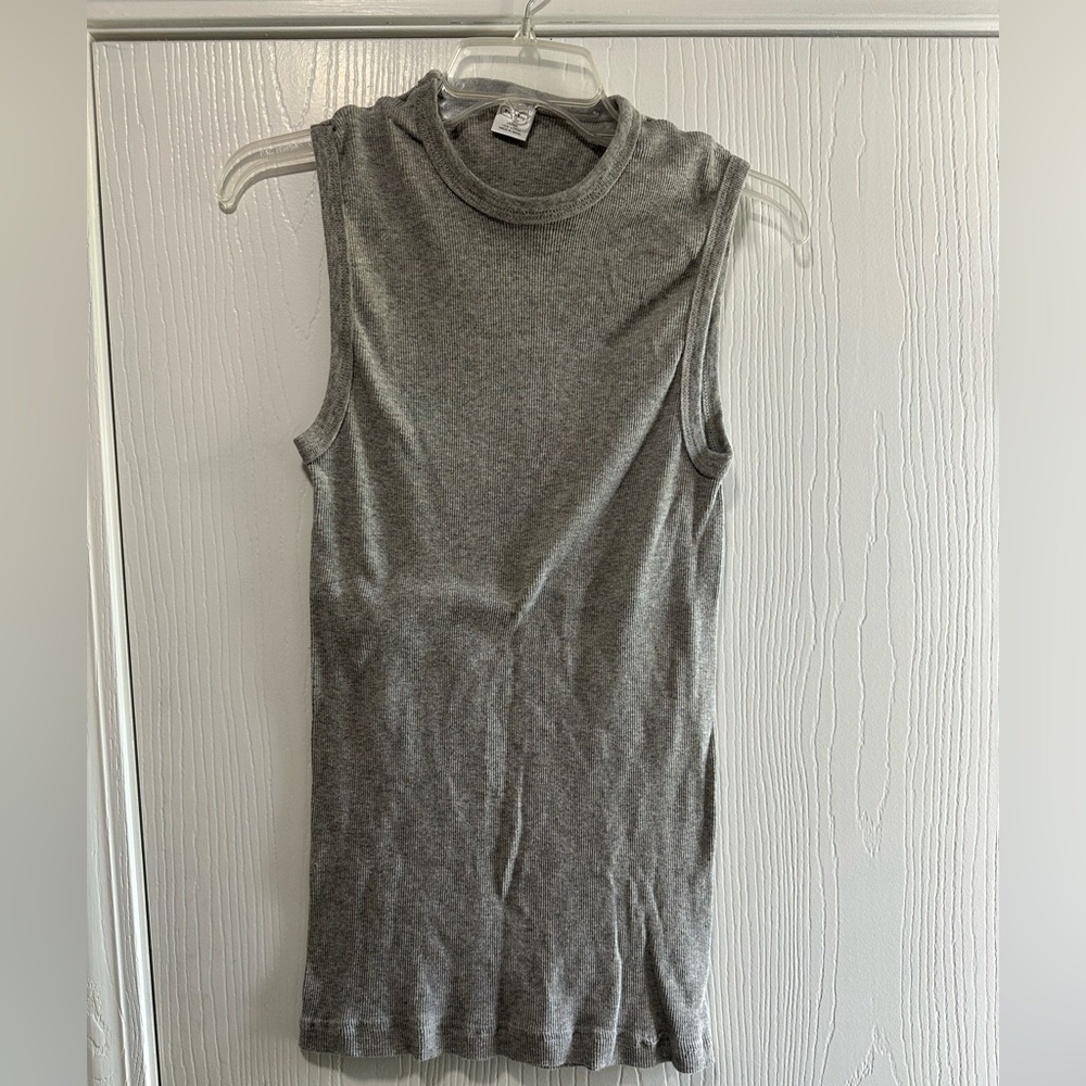 Bugle Boy Gray Sleeveless Men’s Top size large - great condition